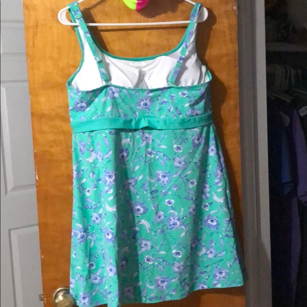 Lands’ End Bathing Suit Top - Picture 5 of 5